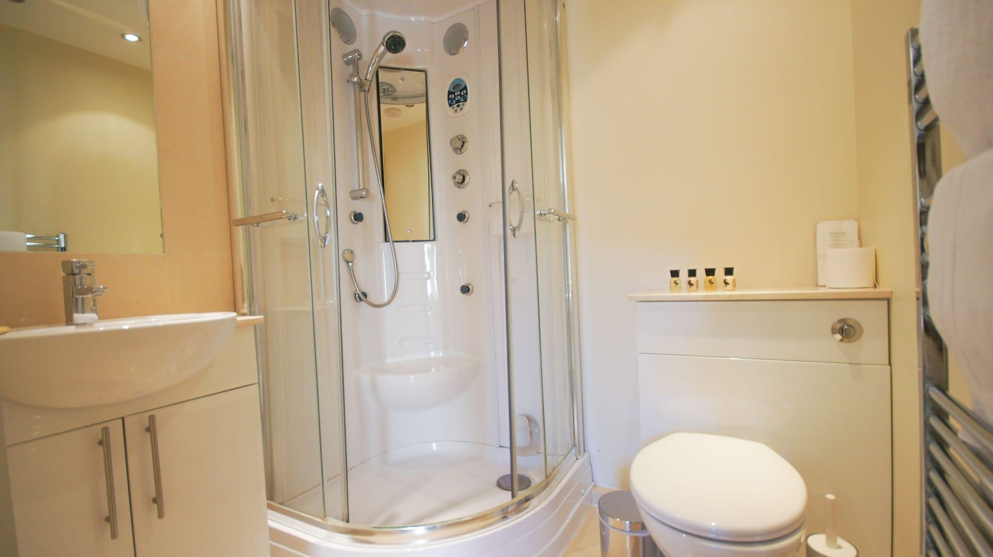 Crompton Court Apartments London Exterior photo
