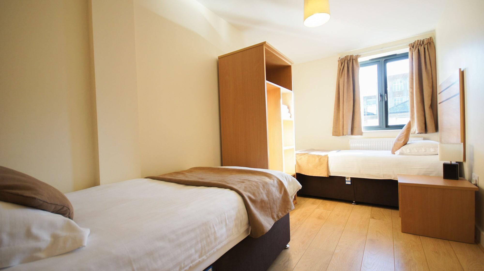 Crompton Court Apartments London Exterior photo